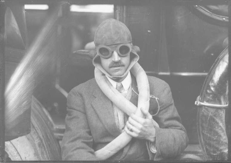 Glenn Hammond Curtiss foi um dos aviadores processados pelos Wright