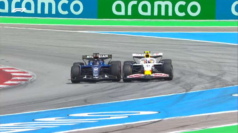 Albon e Lawson se tocam 