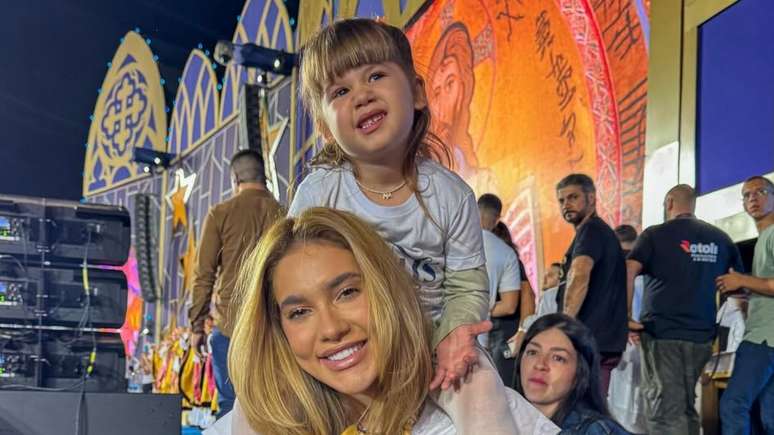 Virginia Fonseca e filha, Maria Alice