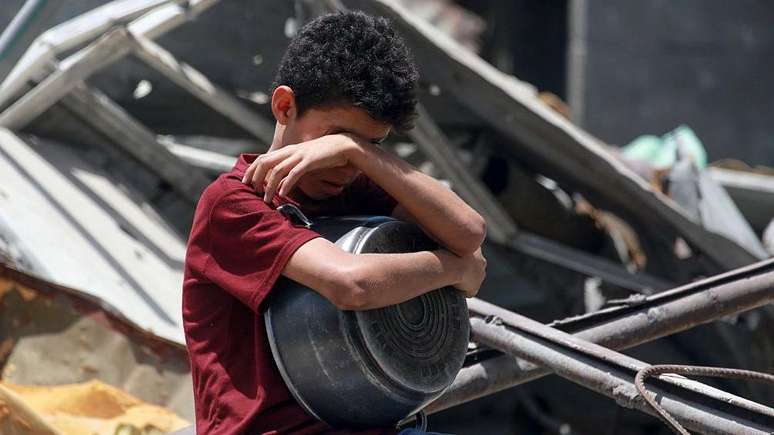 Especialistas alertaram para uma situa&ccedil;&atilde;o de fome iminente ap&oacute;s o bloqueio israelense de 11 semanas que foi recentemente flexibilizado