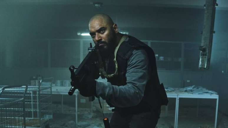 Thom&aacute;s Aquino como Sem Alma em cena de 'DNA do Crime'