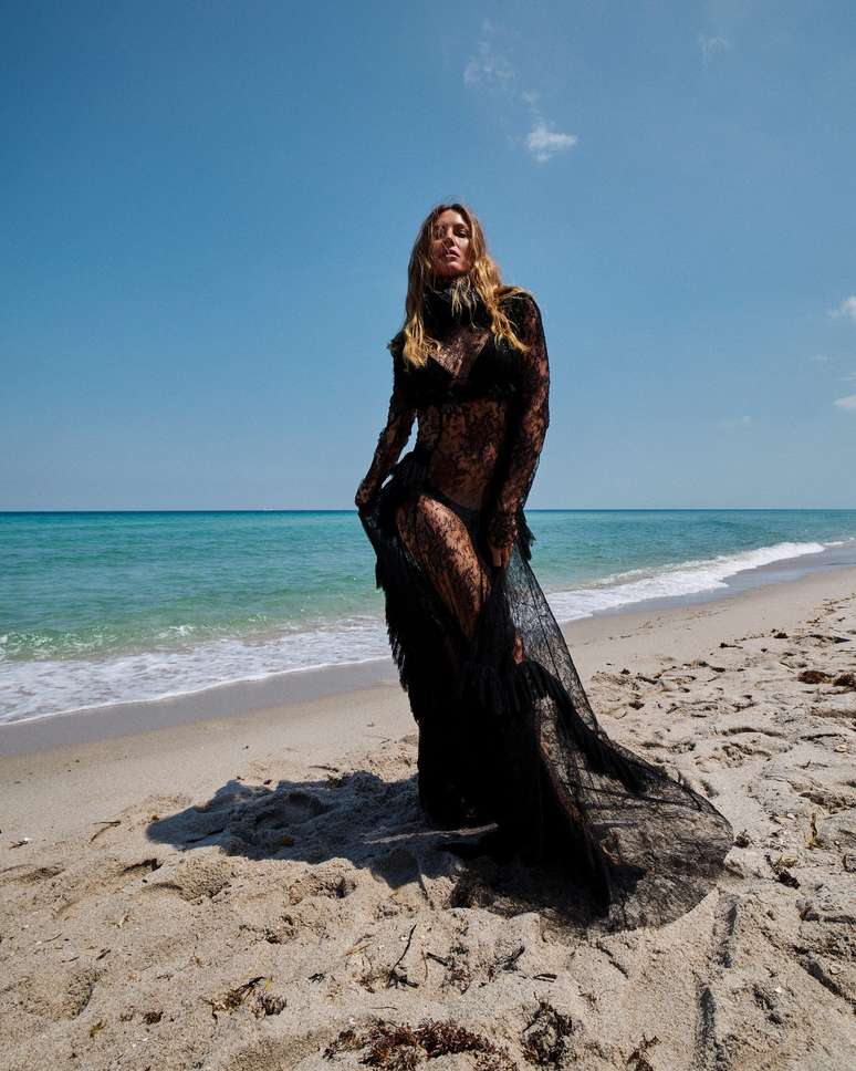 Gisele B&uuml;ndchen para a Vogue Fran&ccedil;a 