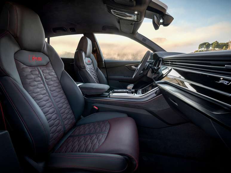 جديد Audi RS Q8 2026 جديد Audi RS Q8 2026