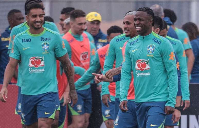 Sele&ccedil;&atilde;o brasileira treinou no CT Joaquim Grava, casa do Corinthians.