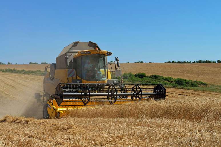 Na Fran&ccedil;a, agradar setor agr&iacute;cola &eacute; essencial para o presidente, diz cientista pol&iacute;tico sobre embate em torno do acordo UE-Mercosul