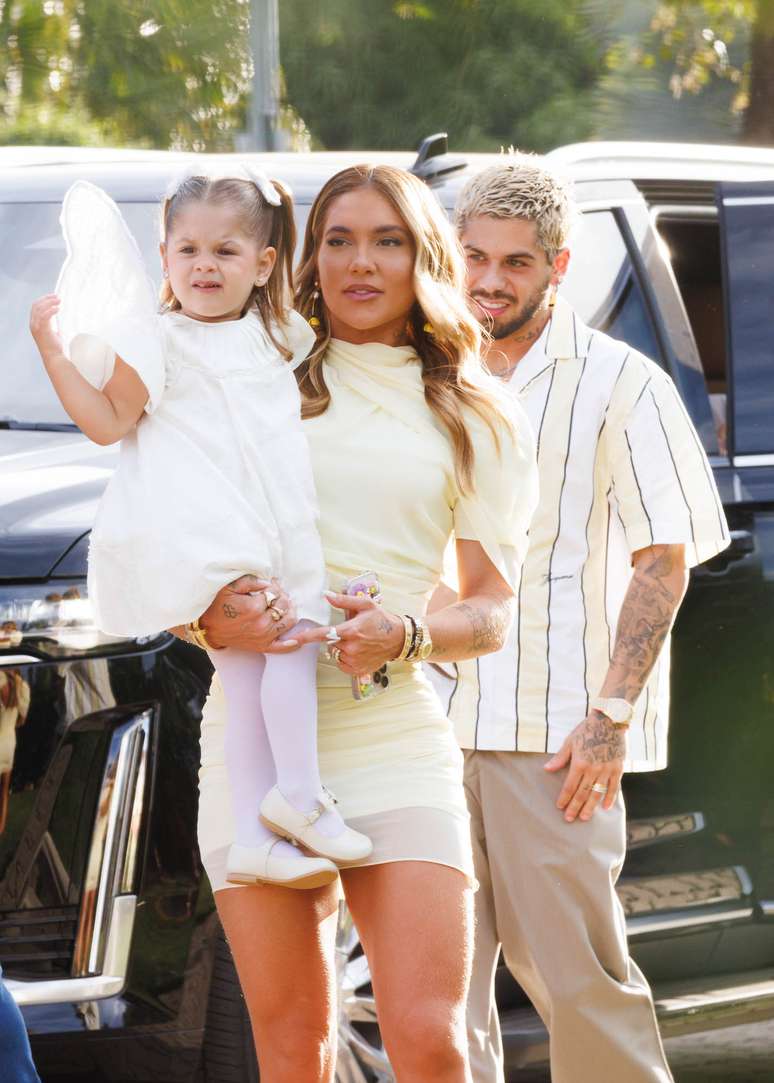 Virgínia, Zé Felipe e Maria Flor 