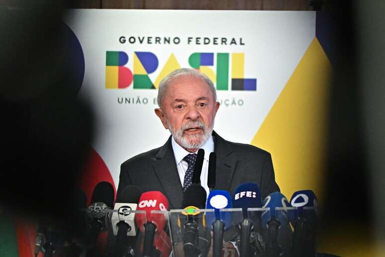 Lula durante coletiva de imprensa em Brasília