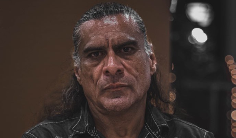 Tudo o que se sabe sobre o assassinato do ator Jonathan Joss, morto a tiros em um suposto ataque homofóbico.