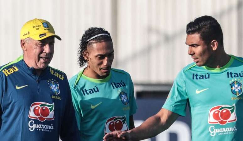 Carlo Ancelotti estreia no comando do Brasil contra o Equador.