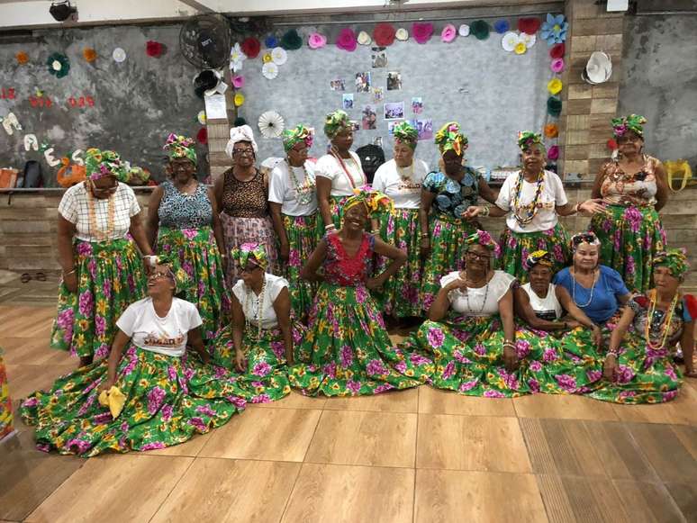 As Sambadeiras de Cajazeiras se apresentam em vários espaços além do samba junino de Cajazeiras: chegaram à Argentina.
