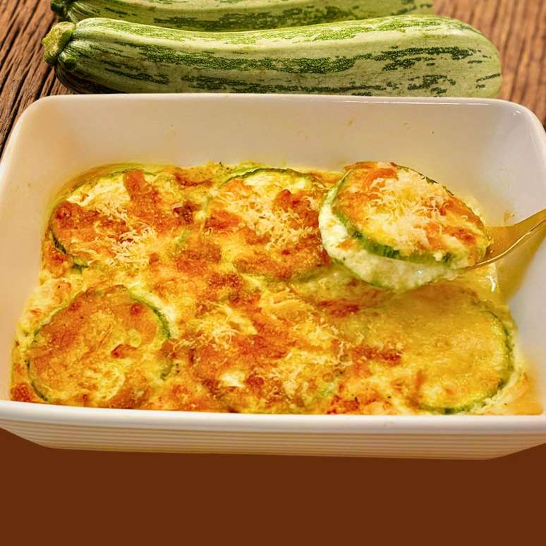 ABOBRINHA FATIADA GRATINADA NA AIRFRYER
