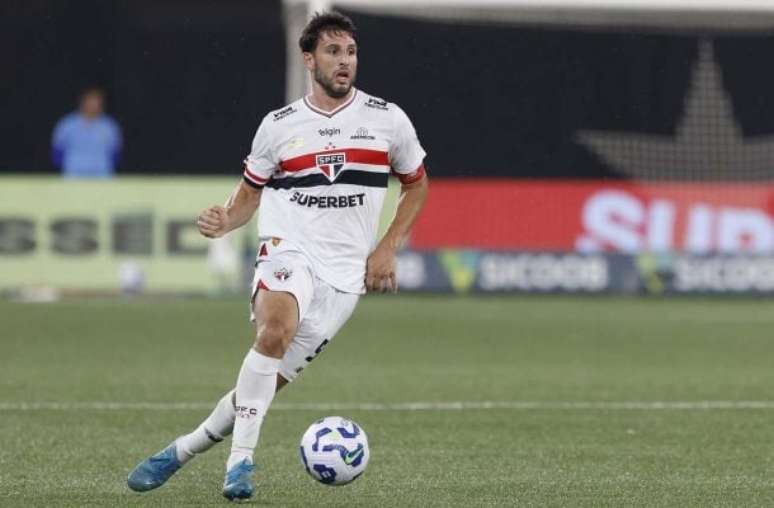 Calleri posta foto em recuperação –