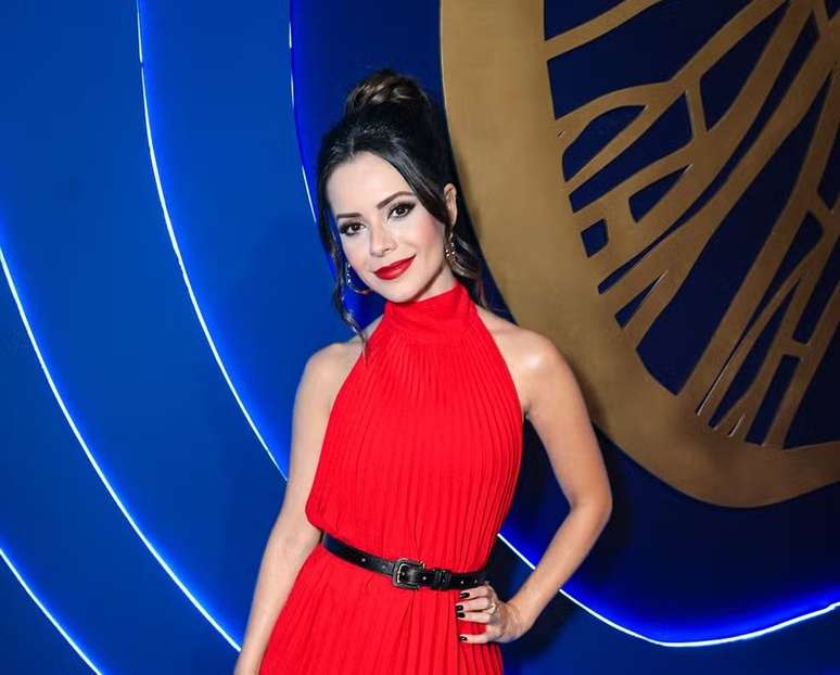 Sandy comentou sobre o namoro com Pedro Andrade: "Estou feliz"