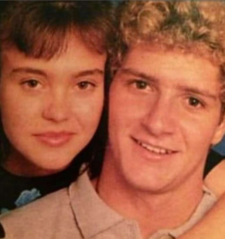 Fl&aacute;via Monteiro e F&aacute;bio Vilaverde recriam foto do casal Fernanda e Tiago, de 'Vale Tudo'