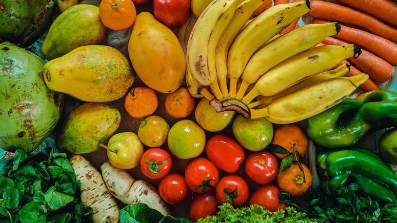 Segundo o Ministério da Saúde, apesar de não ter cura, a pressão alta pode ser controlada por meio de uma alimentação saudável