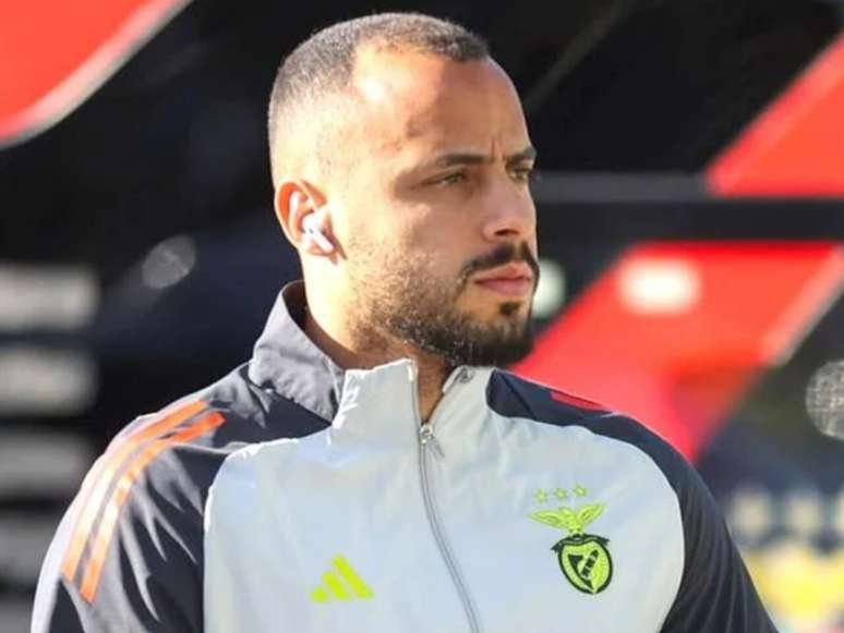 Arthur Cabral est&aacute; na mira do Botafogo - Foto: Divulga&ccedil;&atilde;o/Benfica