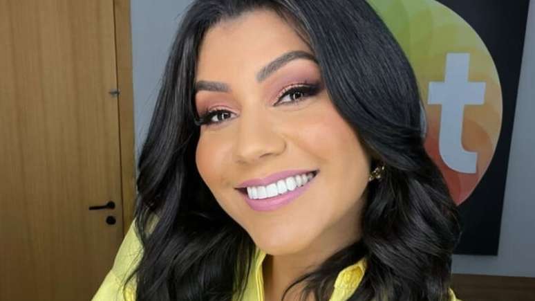 Apresentadora do SBT, Dani Brandi pagou faculdade com faxina