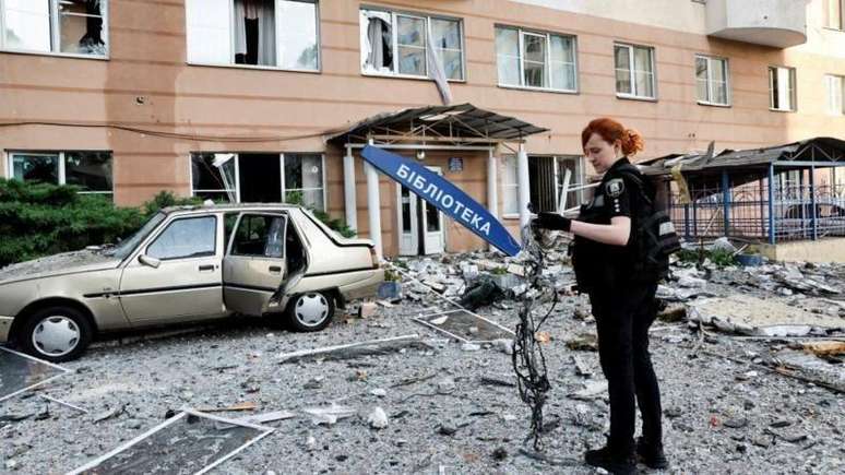 Os ataques com drones russos atingiram diversas constru&ccedil;&otilde;es na capital ucraniana, Kiev