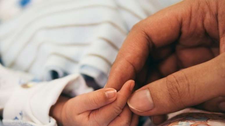 బేబీని బెలో హారిజోంటేలో మనిషి కొట్టాడు