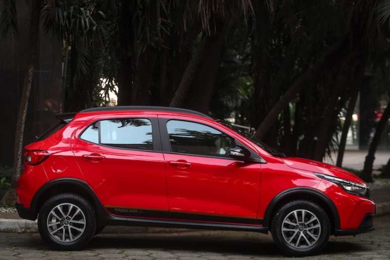 Fiat Argo também tem versões com motor 1.3 e câmbio automático; preços vão até R$ 106.990