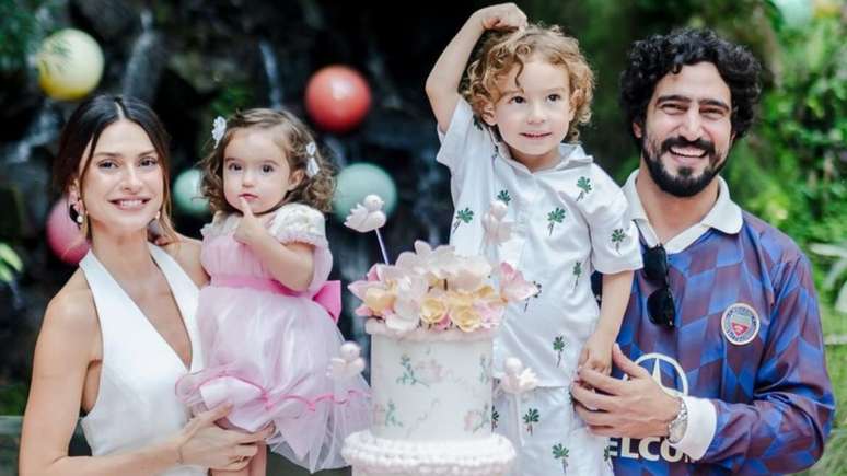 Thaila Ayala e Renato G&oacute;es com os filhos, Francisco e Tereza