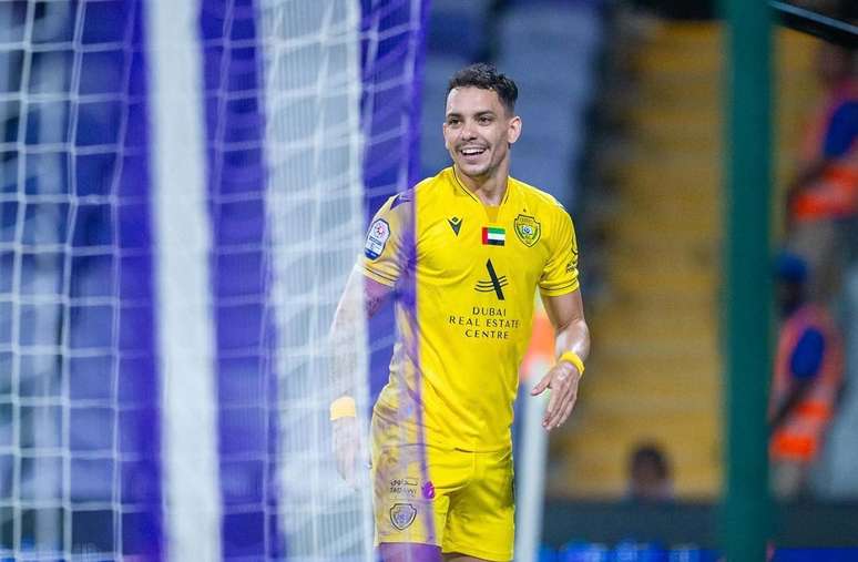 Caio Canedo , ex-Botafogo, defende os Emirados desde 2020.