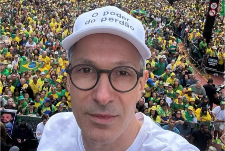Romeu Zema (Novo) voltou a reforçar que daria indulto a Bolsonaro se for eleito