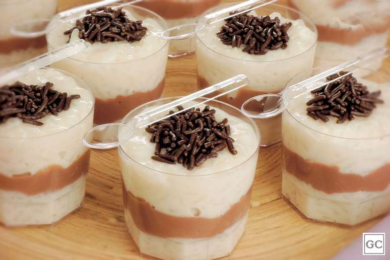 Arroz doce com chocolate no copinho &ndash; Foto: Guia da Cozinha