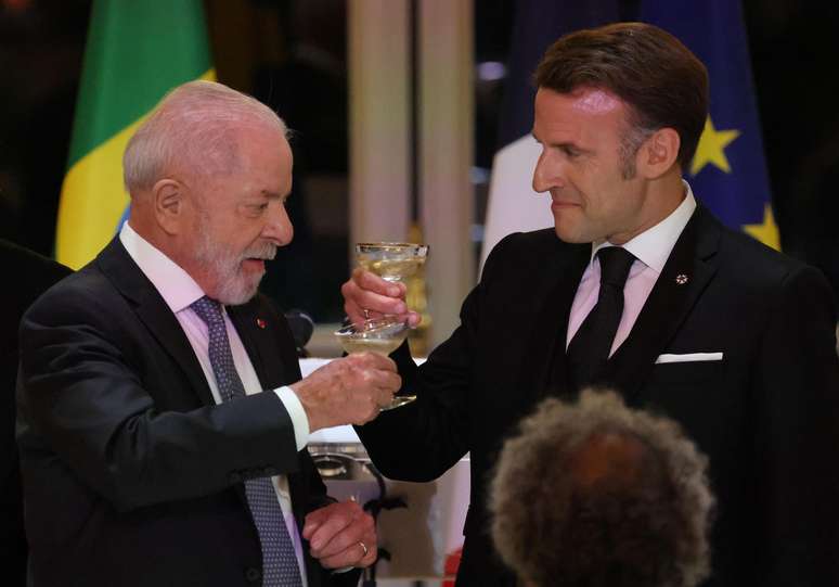 Segundo Lula, empres&aacute;rios franceses se comprometeram a investir R$ 100 bilh&otilde;es no Brasil at&eacute; 2030