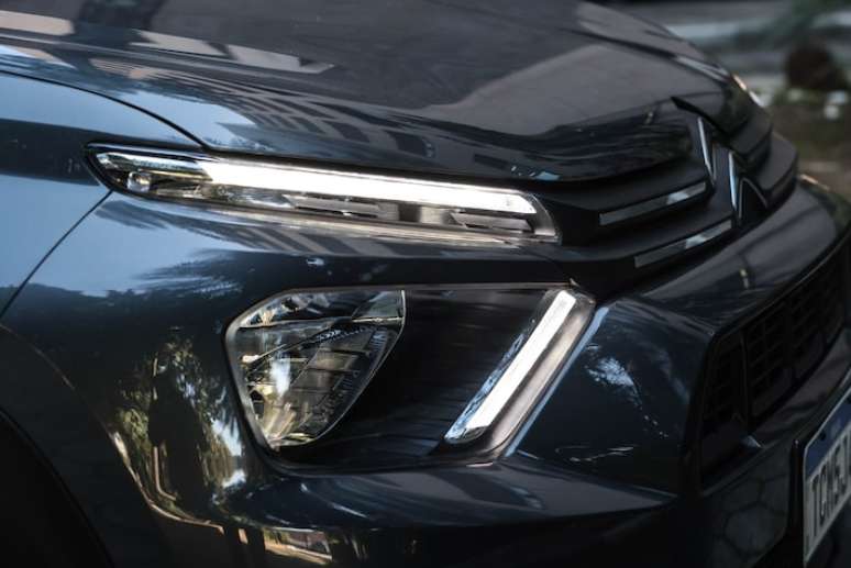 Versão têm luzes diurnas de LEDs nos faróis