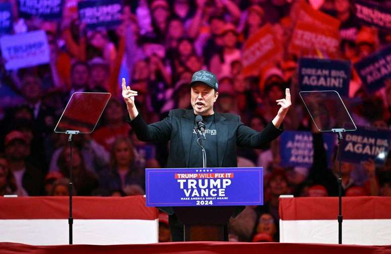 Elon Musk fez campanha por Trump