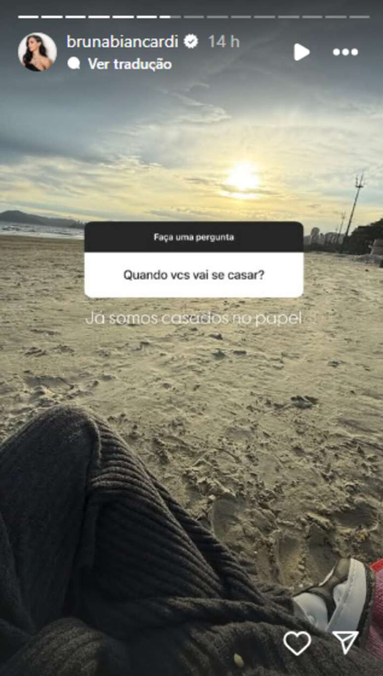 No Instagram, Bruna Biancardi revelou que j&aacute; &eacute; casada com Neymar
