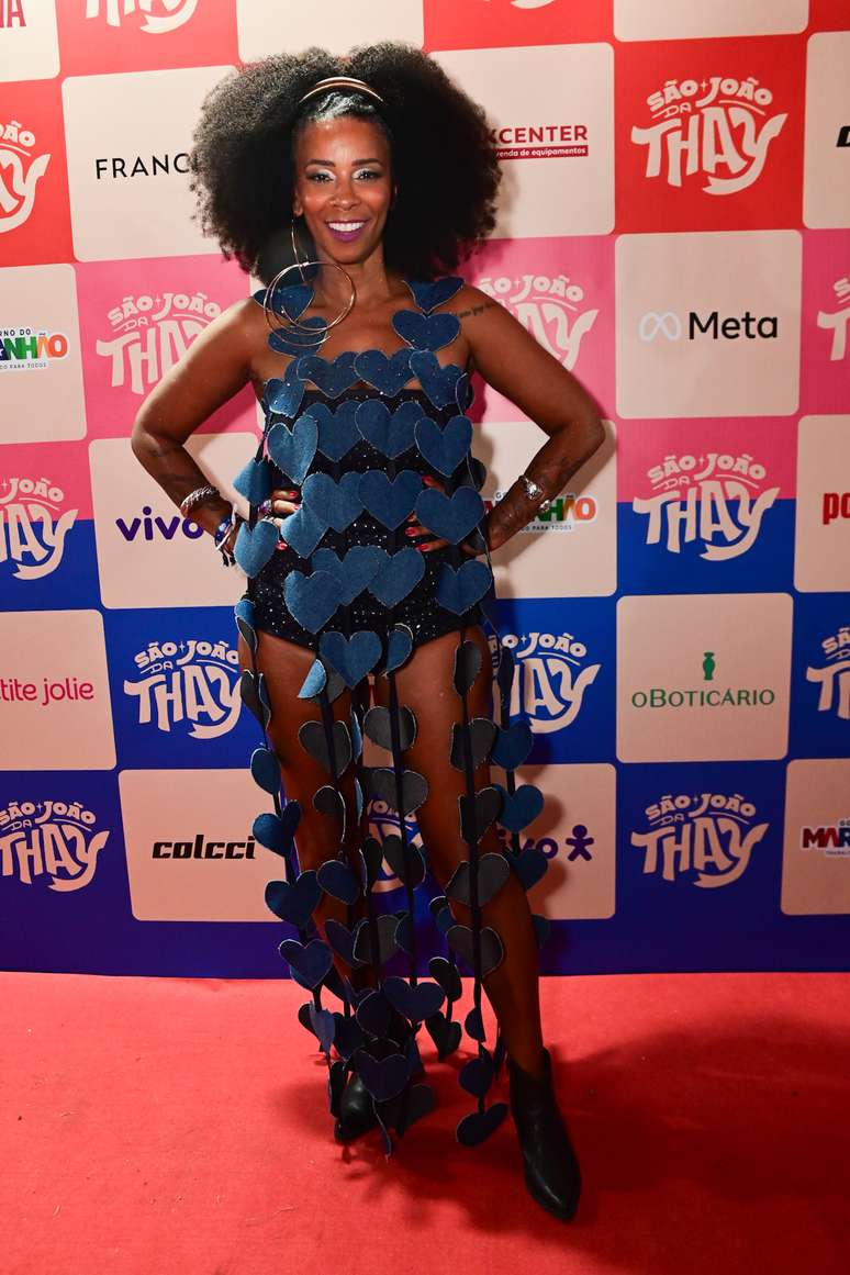 Rita Batista na segunda noite de São João da Thay