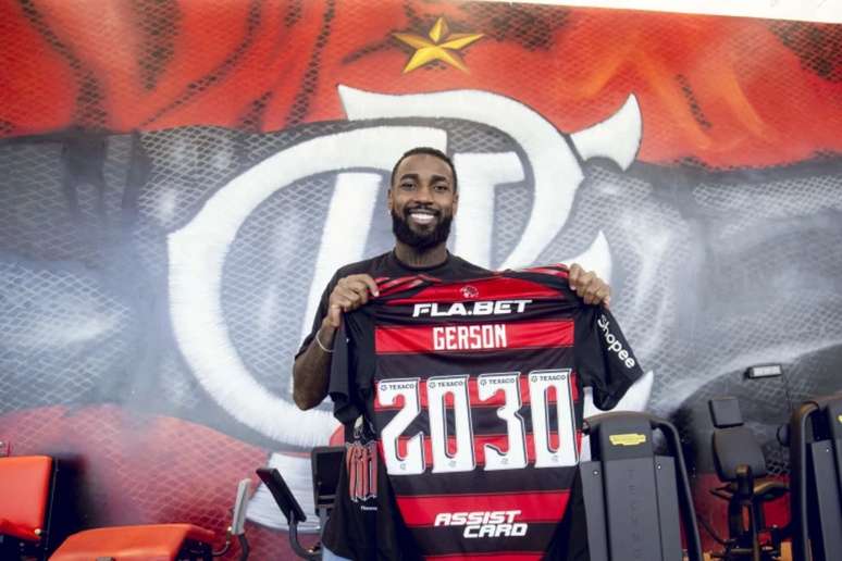 Gerson após renovar com o Flamengo
