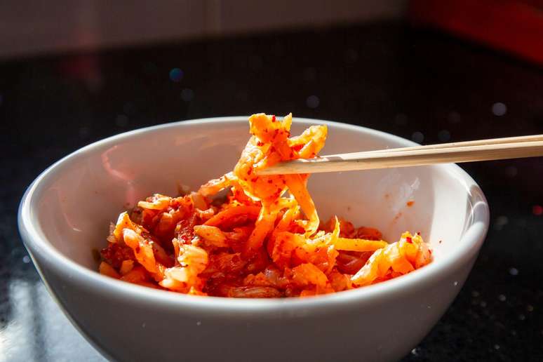 Alimentos fermentados como o kimchi, uma especialidade coreana, se tornaram populares no mundo todo por seus benef&iacute;cios &agrave; sa&uacute;de
