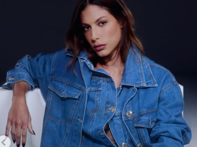 Mari Gonzalez, modelo e influenciadora brasileira, em campanha (Foto: Reprodução/Instagram)