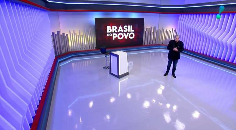 O cenário do 'Brasil do Povo' é funcional e ficou bonito na TV