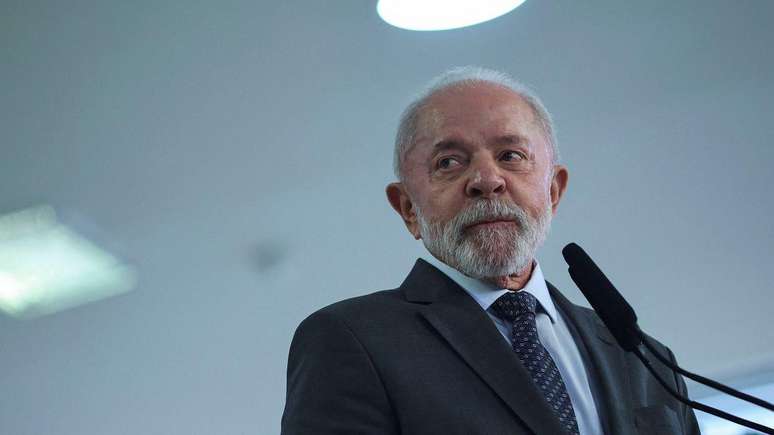 'O presidente se apresenta mais como um ex-operário do ABC paulista do que como um nordestino deslocado', opina pesquisador
