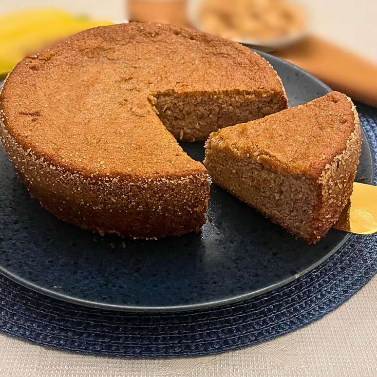 BOLO DE AMENDOIM COM BANANA SEM FARINHA