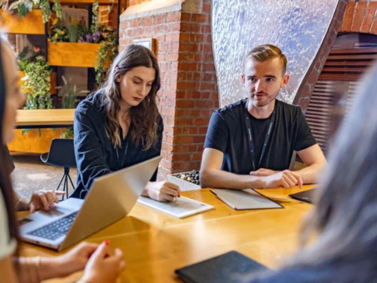 Neither four nor five days: the employees of the company who lived the week of four days believe that the seven -day work is better Neither four nor five days: the employees of the company who lived the week of four days believe that the seven -day work is better