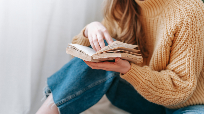 A leitura estimula diferentes áreas do cérebro, garantindo maior cognição, concentração, memória e equilíbrio emocional
