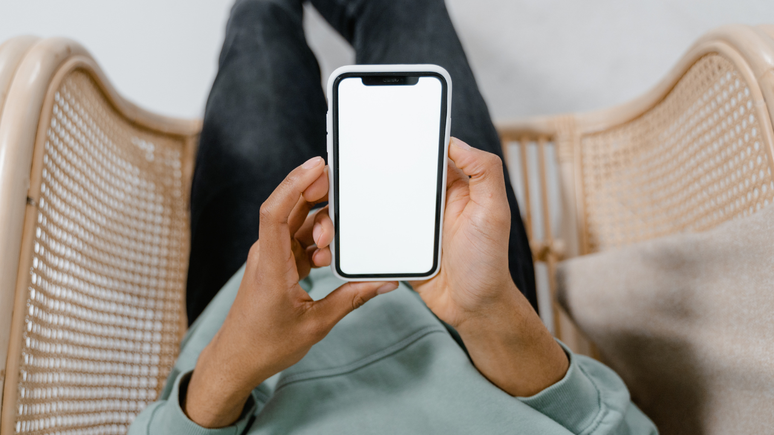 Pesquisadores alemães descobriram que a restrição do uso do celular ativa neurotransmissores associados à dependência