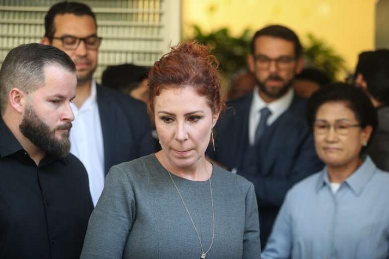 Carla Zambelli, deputada federal licenciada, está foragida do País