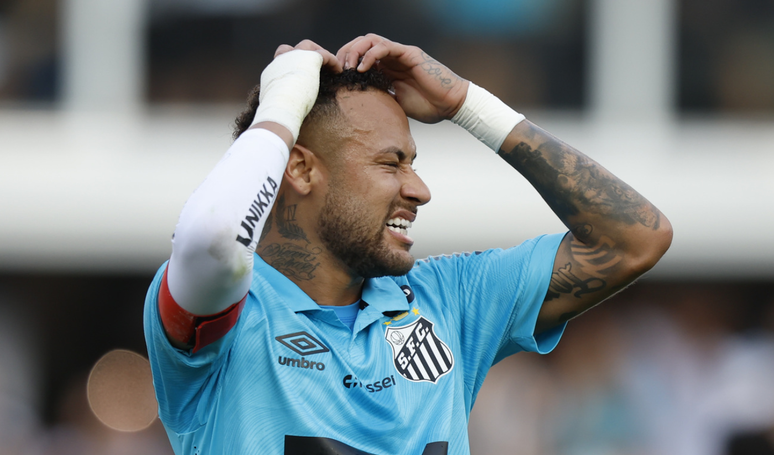 Fã ou hater? Pai de Neymar faz post para enaltecer o filho e cita que ele trai e 'é odiado pelo próprio país'.