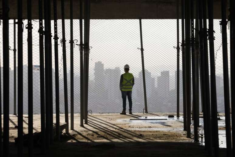 Nova medida proposta pelo governo preocupa os empresários, ainda mais se for levado em conta que há milhares de imóveis cujas obras ficarão prontas nos próximos meses