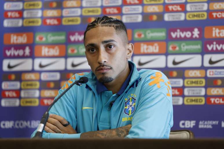 Raphinha em coletiva pela seleção 