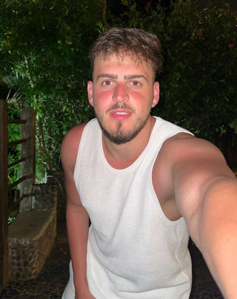 Jon Vlogs pode pegar até oito anos de prisão após agredir um policial na Croácia.