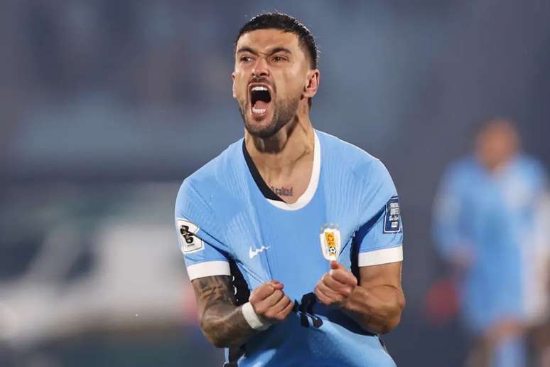 Arrascaeta comemora gol pelo Uruguai
