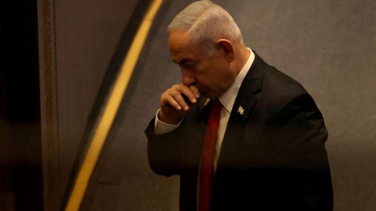 O primeiro-ministro Benjamin Netanyahu na Knesset, o parlamento israelense em 18 de novembro de 2024.