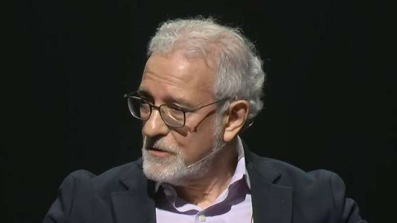 Bartov: 'Se acreditamos no princ&iacute;pio de 'nunca mais', depois do Holocausto, &eacute; o momento de dizer em rela&ccedil;&atilde;o a Gaza: "Parem o que est&atilde;o fazendo agora mesmo'